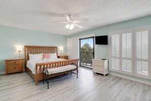 2 bedrooms, iron/ironing board, WiFi