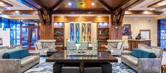 Lake Tahoe | Alpine Basecamp | Ski Access & Hot Tub