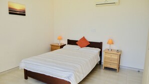2 bedrooms, iron/ironing board, free WiFi, bed sheets - Stunning 2-bed Apartment in Poli Crysochous (Polis)