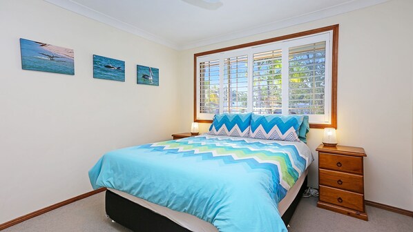 3 bedrooms, travel cot, WiFi