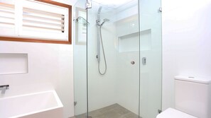 Bathtub
