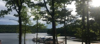 Big Boulder Lake & Ski- lake access and pool included!
