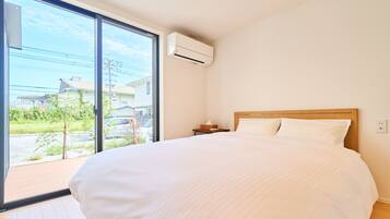 1 bedroom, premium bedding, down duvets, blackout curtains