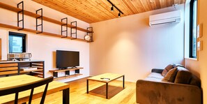 43-英寸纯平电视（配备数码频道）、电视、Netflix