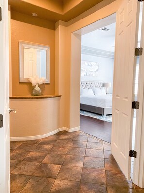 Interior - Large Luxury Gilbert single story home w/3 en suites (Gilbert)