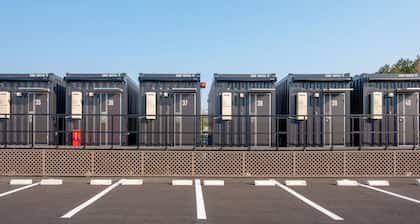 HOTEL R9 The Yard Narita Airport West