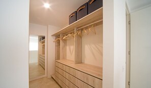 Apartment | 2 bedrooms, free cots/infant beds, free WiFi - Sur La Mer Two Bedroom (Airlie Beach)