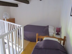 2 bedrooms - Apt 40m² 1st line on beach Richelieu (Agde)