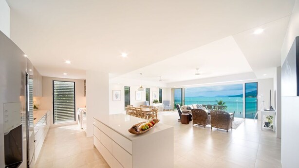 Apartment | Living area | TV, Netflix, streaming services - Sur La Mer Four Bedroom (Airlie Beach)