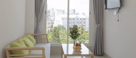 1 bedroom, individually furnished, desk, laptop workspace