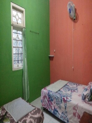 Shared Dormitory, 1 Twin Bed | Laptop workspace, free WiFi, bed sheets