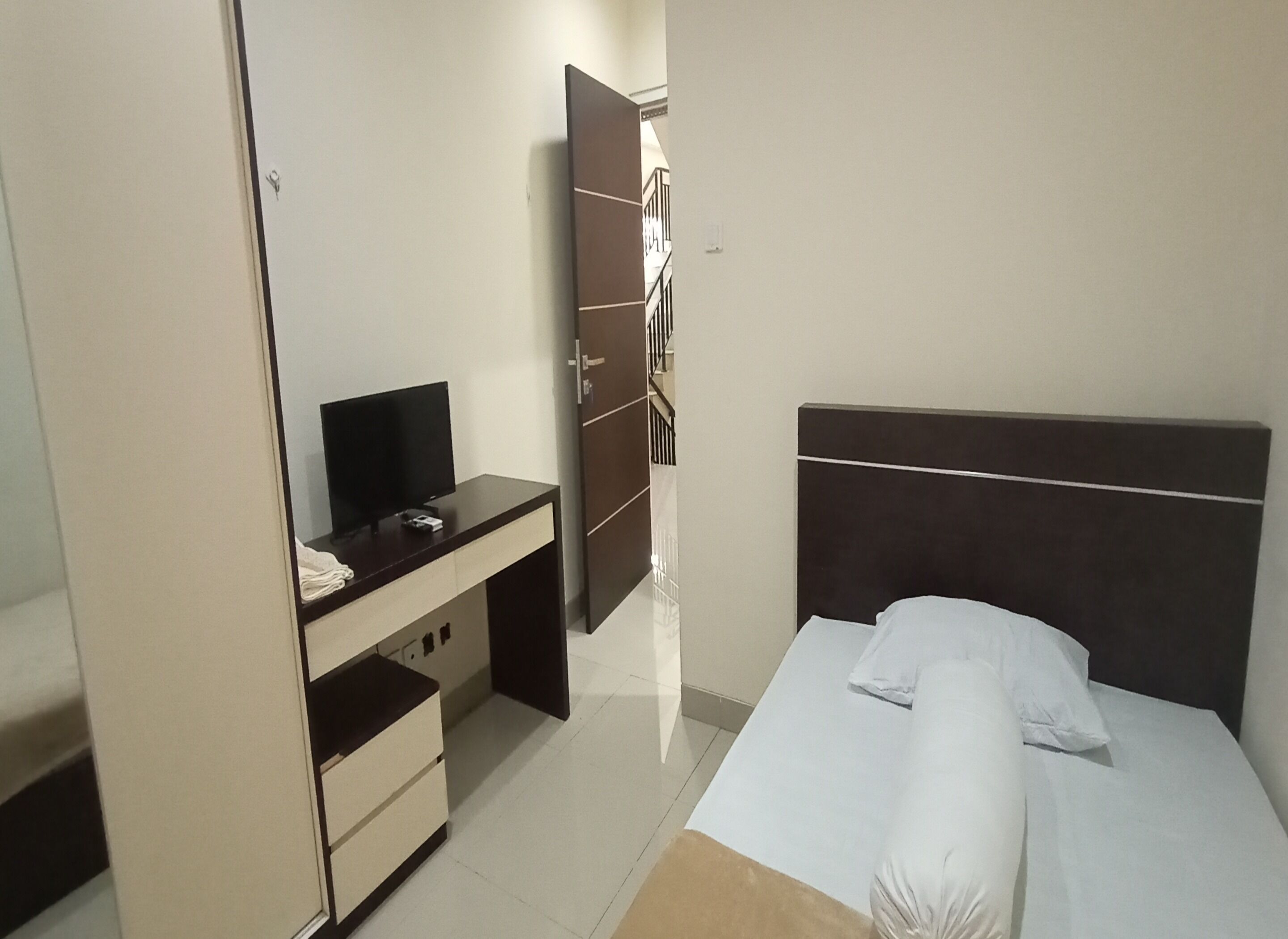 Single Room | Desk, free WiFi, bed sheets