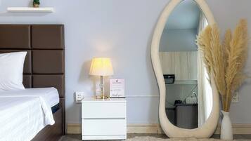 Suite | Minibar, bureau, espace de travail pour ordinateur portable