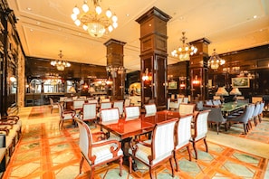 Bar (en la propiedad)