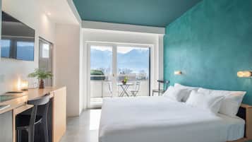Studio, balcon, vue lac