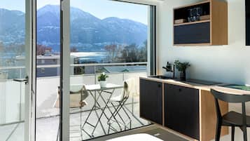 Smart Home Office | Cozinha privada | Geladeira, produtos de limpeza biodegradáveis disponíveis