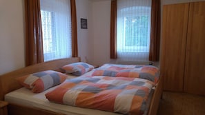 Quarto casal | 1 quarto, Wi-Fi de cortesia, roupa de cama