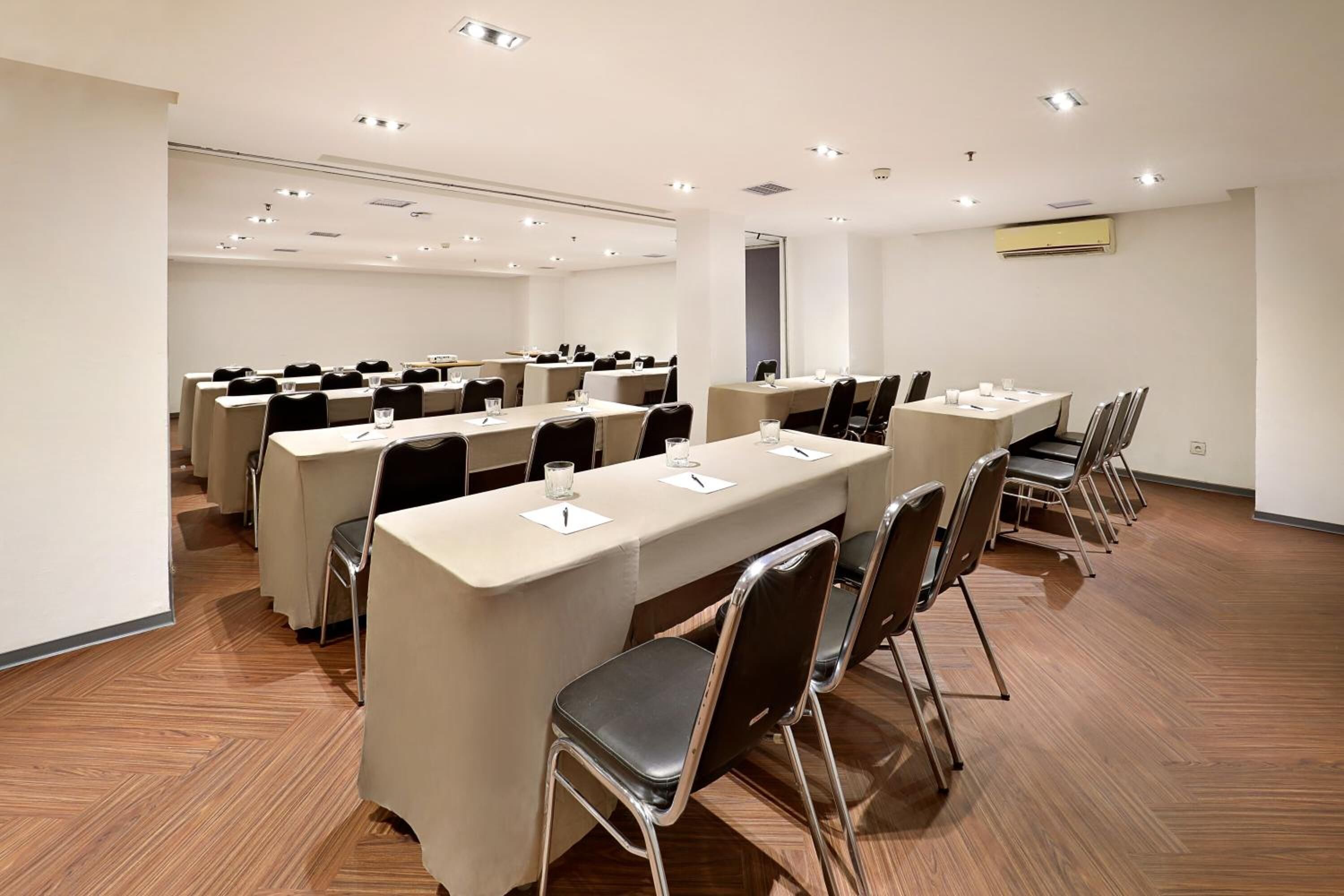 Foto - Swiss-Belinn Wahid Hasyim