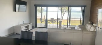 Sinclair Bay Resort (Unit 2) - Peaceful waterfront retreat on private estate