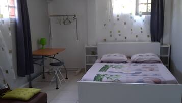 2 Schlafzimmer, Bügeleisen/Bügelbrett, kostenloses WLAN