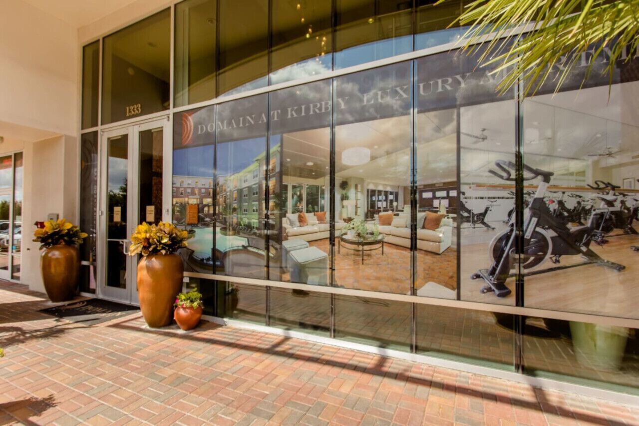 تفاصيل الفندق من الخارج