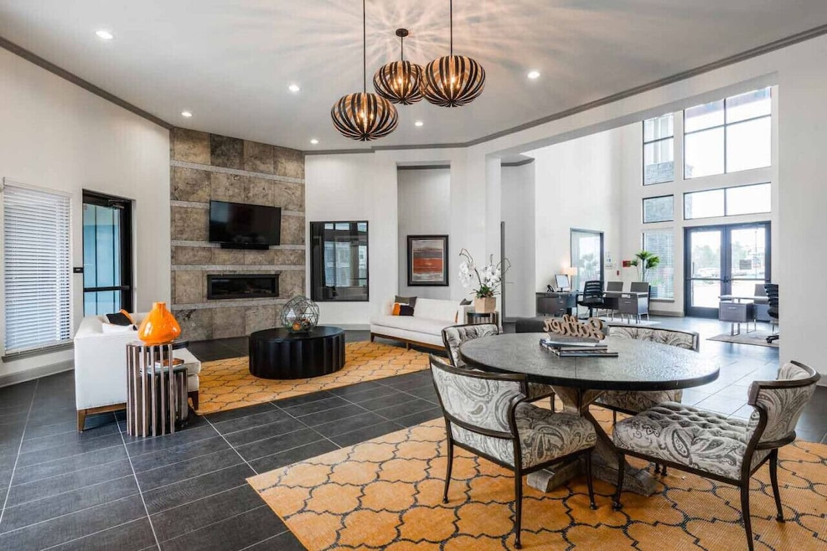 Photo 26 of Luxurious Apartment Living in Tomball, TX