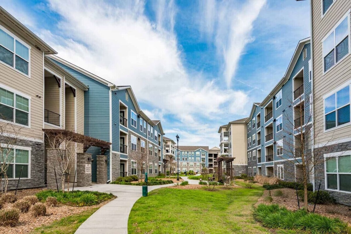 Photo 35 of Luxurious Apartment Living in Tomball, TX