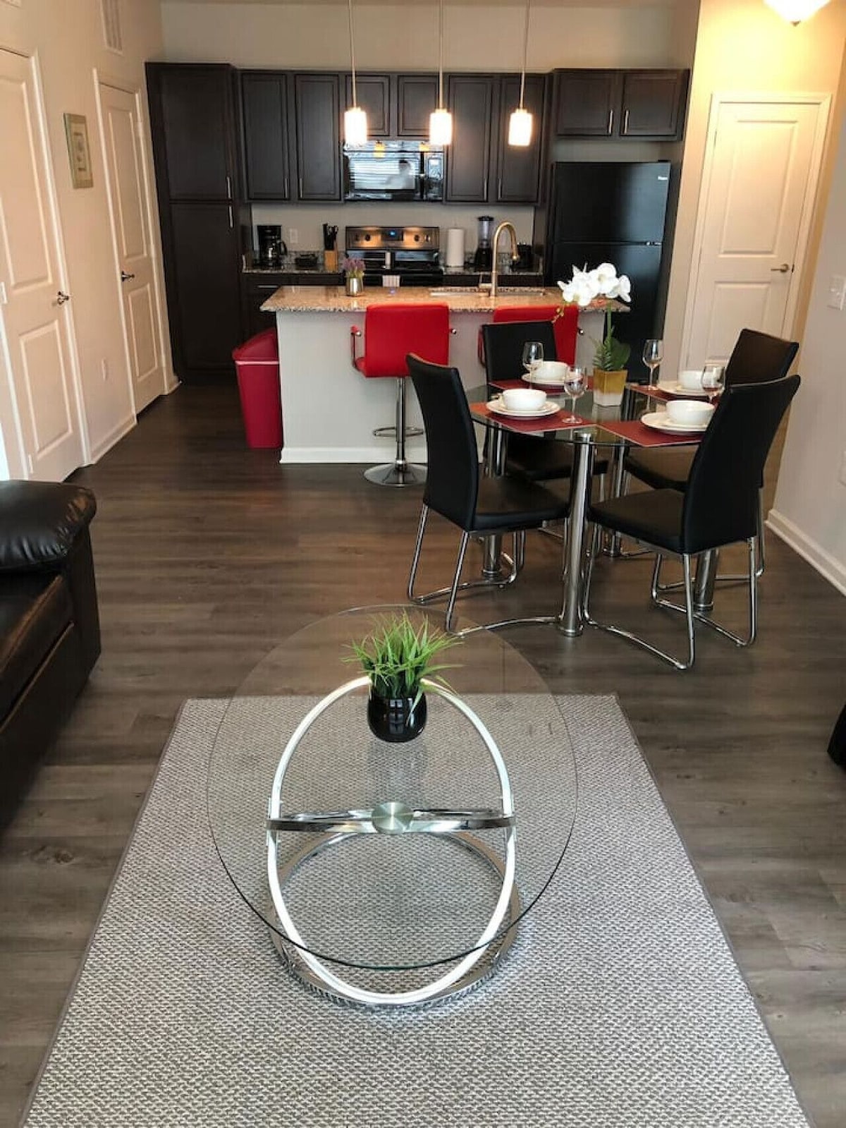 Photo 3 of Luxurious Apartment Living in Tomball, TX