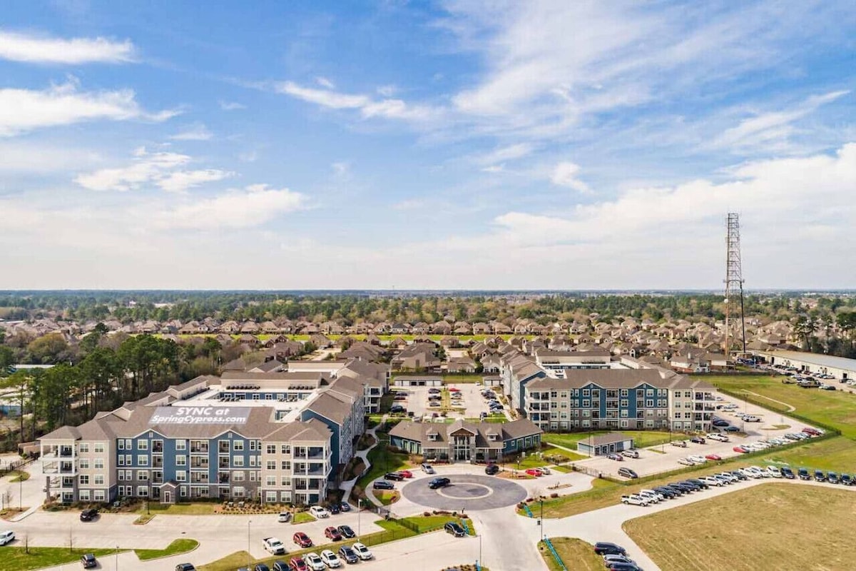 Photo 23 of Luxurious Apartment Living in Tomball, TX