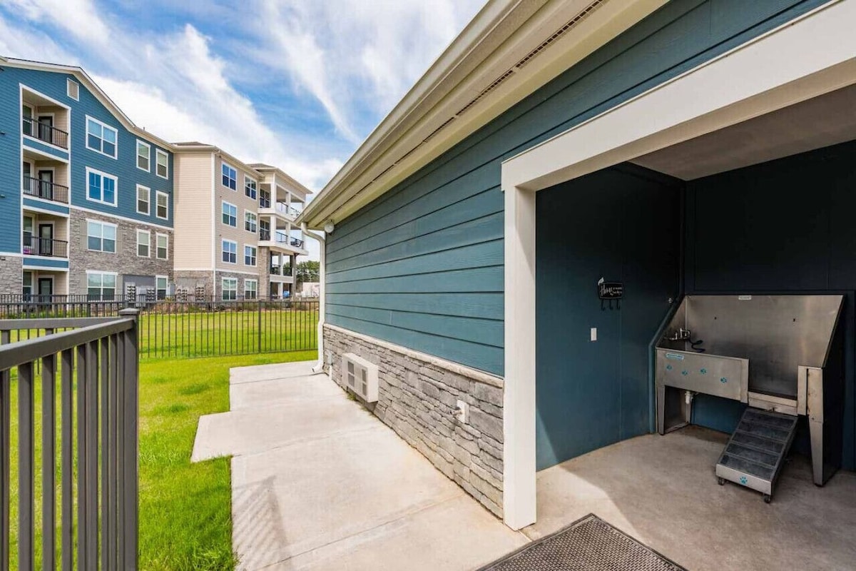 Photo 30 of Luxurious Apartment Living in Tomball, TX