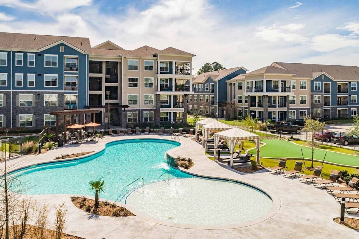 Photo 20 of Luxurious Apartment Living in Tomball, TX