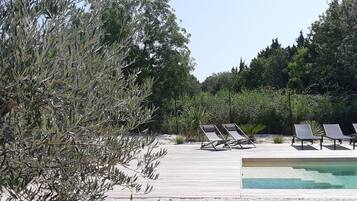 Piscine extérieure, piscine chauffée