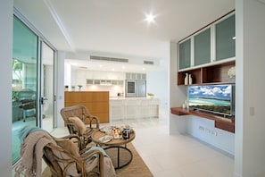 Apartment | Living area | Smart TV, Netflix, streaming services