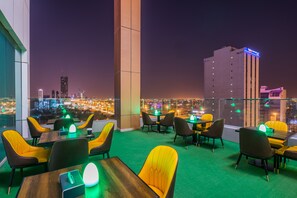 Coffee shop - Al Malqa Elite Hotel (Riyadh)
