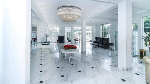 Reception - The Kings Bay Hotel (Negombo)