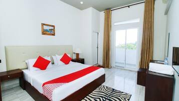 Deluxe Double Room | Hypo-allergenic bedding, desk, laptop workspace, free WiFi