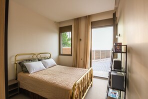 6 Schlafzimmer, Bügeleisen/Bügelbrett, kostenloses WLAN, Bettwäsche