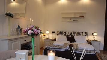 2 chambres, fer et planche Ă repasser, Wi-Fi gratuit, draps fournis