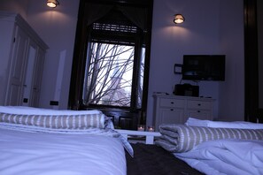 2 makuuhuonetta, silitysrauta/-lauta, ilmainen Wi-Fi, vuodevaatteet