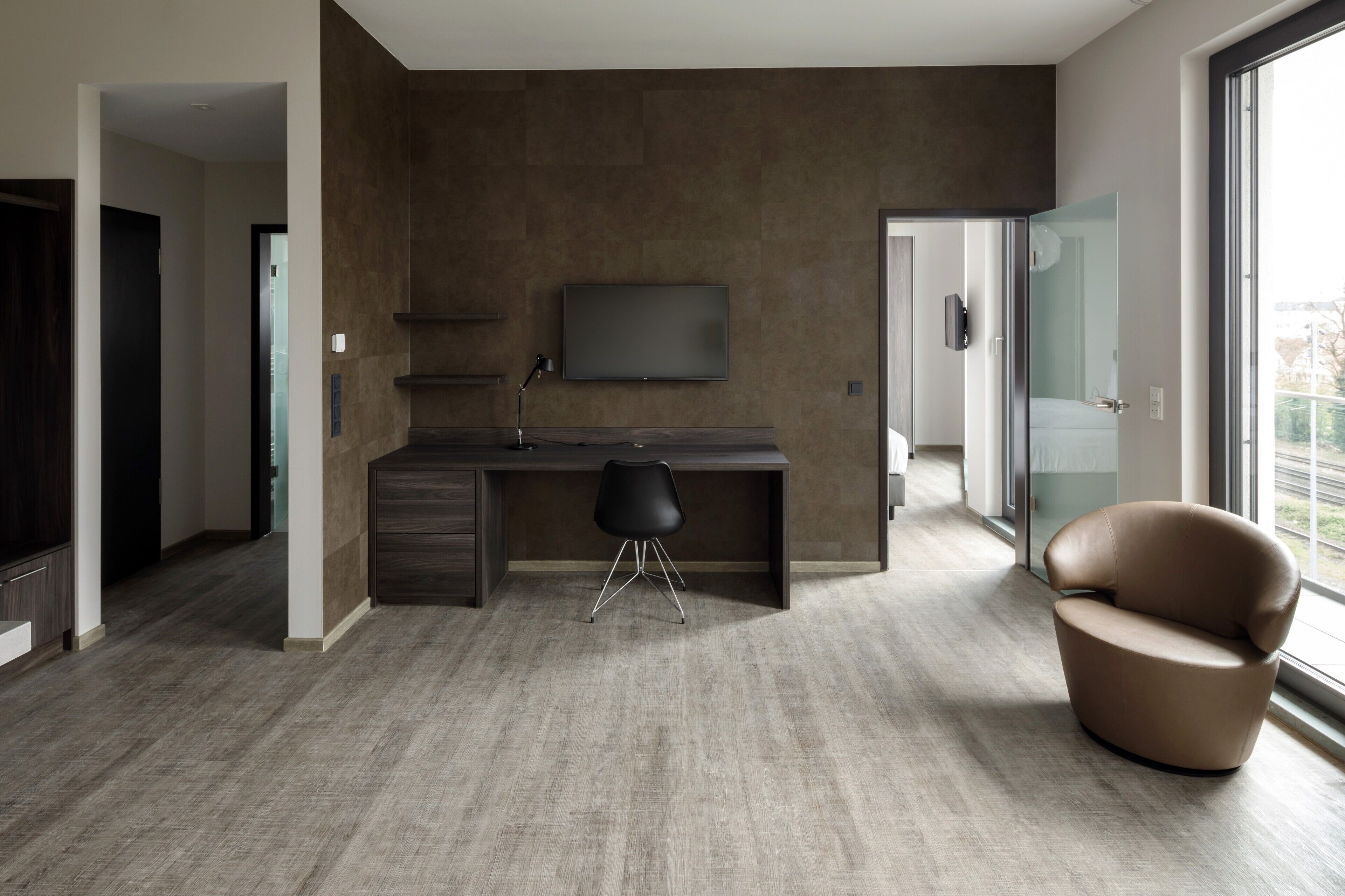 Superior Apartment | Living area | Flat-screen TV, heated floors