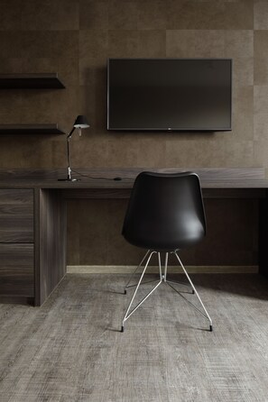 Superior-Apartment | Wohnbereich | Flachbildfernseher, Fußbodenheizung