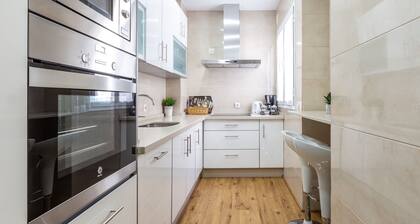 Holiday Apartment “Sofía Ronda Center” with Terrace, Air Conditioning & Wi-Fi