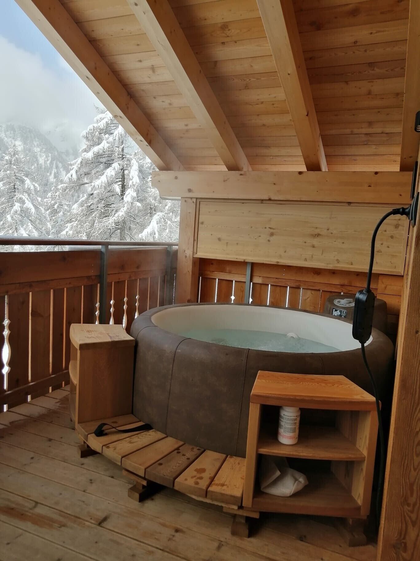 Bain à remous extérieur