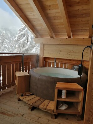 Bañera de hidromasaje exterior