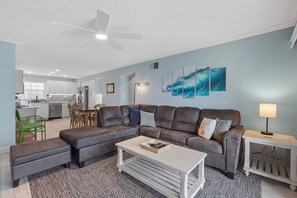 Een smart-tv en een dvd-speler