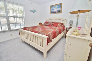 1 habitación, escritorio, wifi gratis y ropa de cama