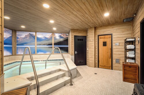 Incredible views and even better ski access! Newly remodeled ski condo