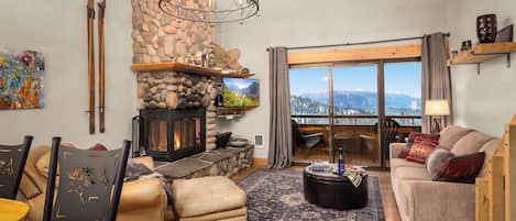 Télévision, cheminée