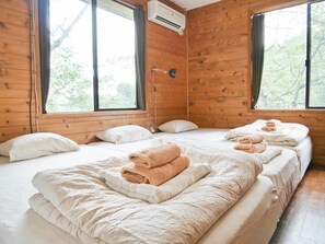 2 chambres, bureau, fer et planche à repasser, Wi-Fi gratuit