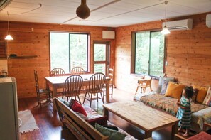 Living area - Breakfast included Cotenti Room 92 square meter / Kunigami-gu Okinawa (Kunigami-gu)